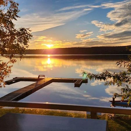 Auberge Et Chalets Sur Le Lac Lac-Mégantic Buitenkant foto