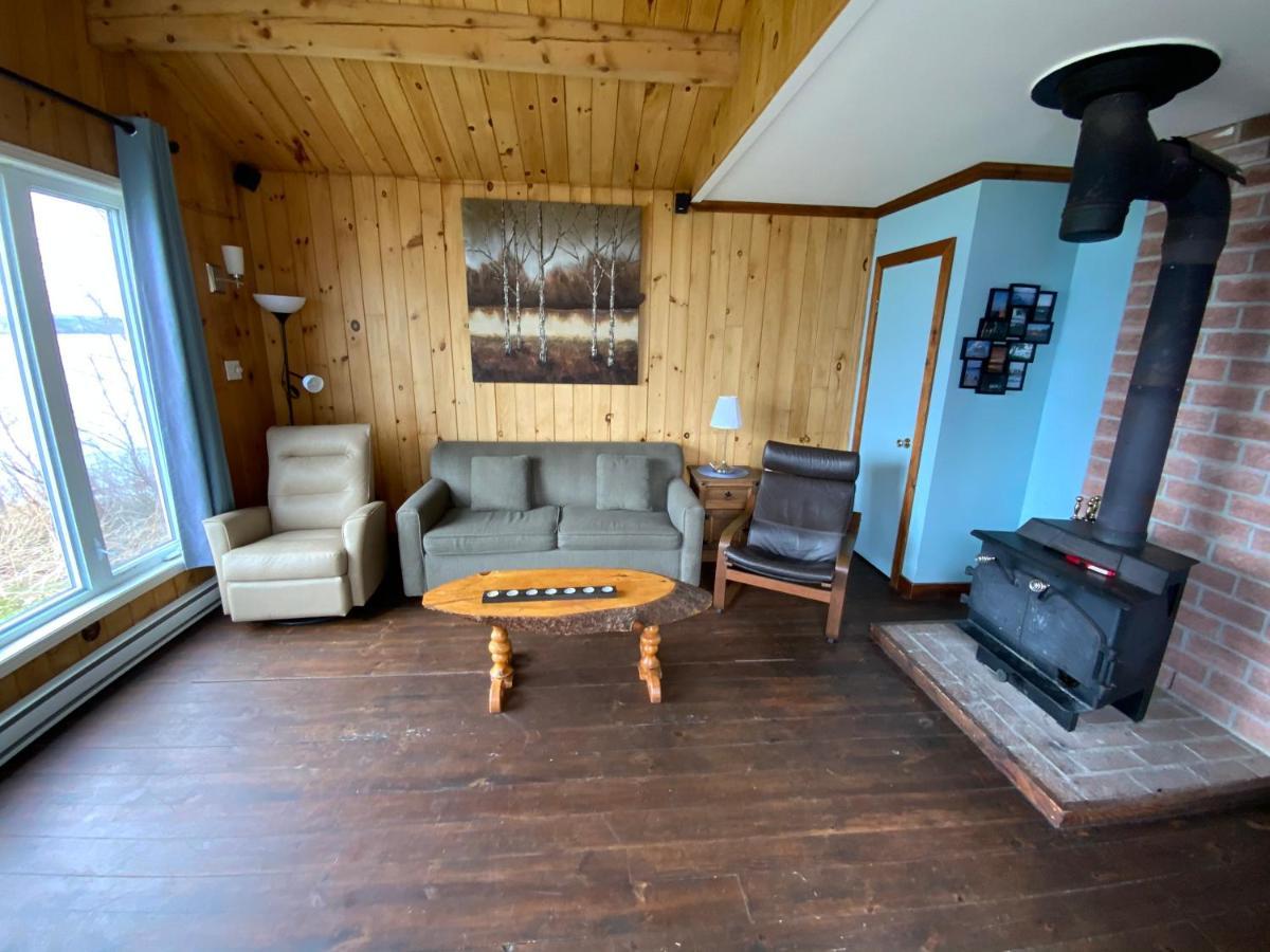 Auberge Et Chalets Sur Le Lac Lac-Mégantic Buitenkant foto