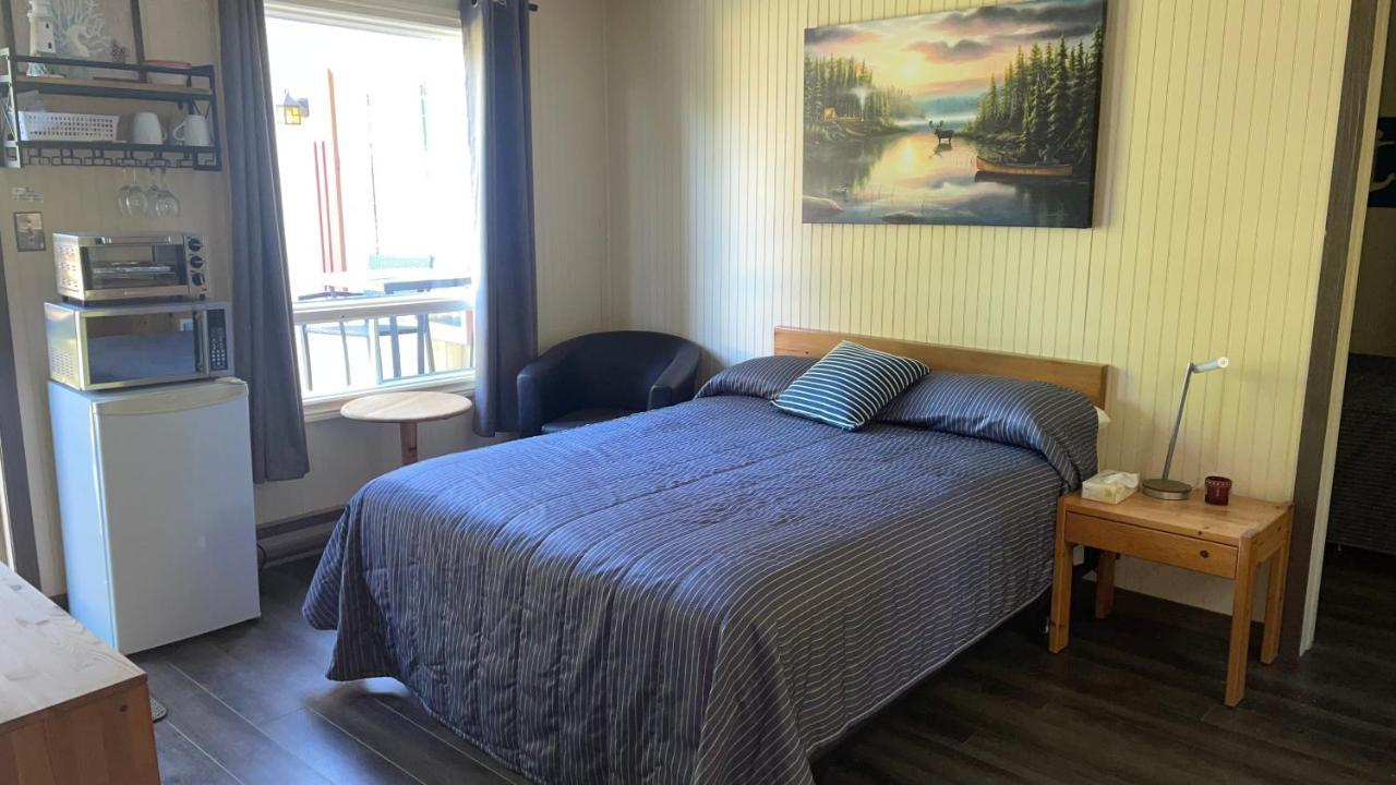 Auberge Et Chalets Sur Le Lac Lac-Mégantic Buitenkant foto