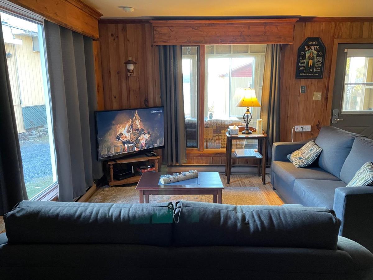 Auberge Et Chalets Sur Le Lac Lac-Mégantic Buitenkant foto