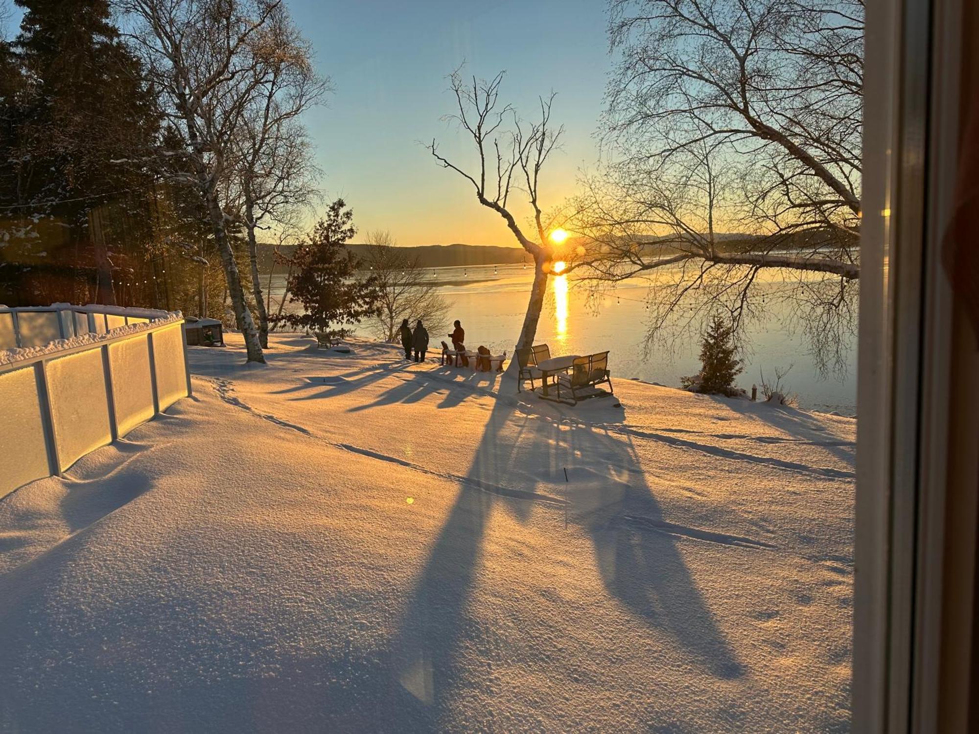 Auberge Et Chalets Sur Le Lac Lac-Mégantic Buitenkant foto