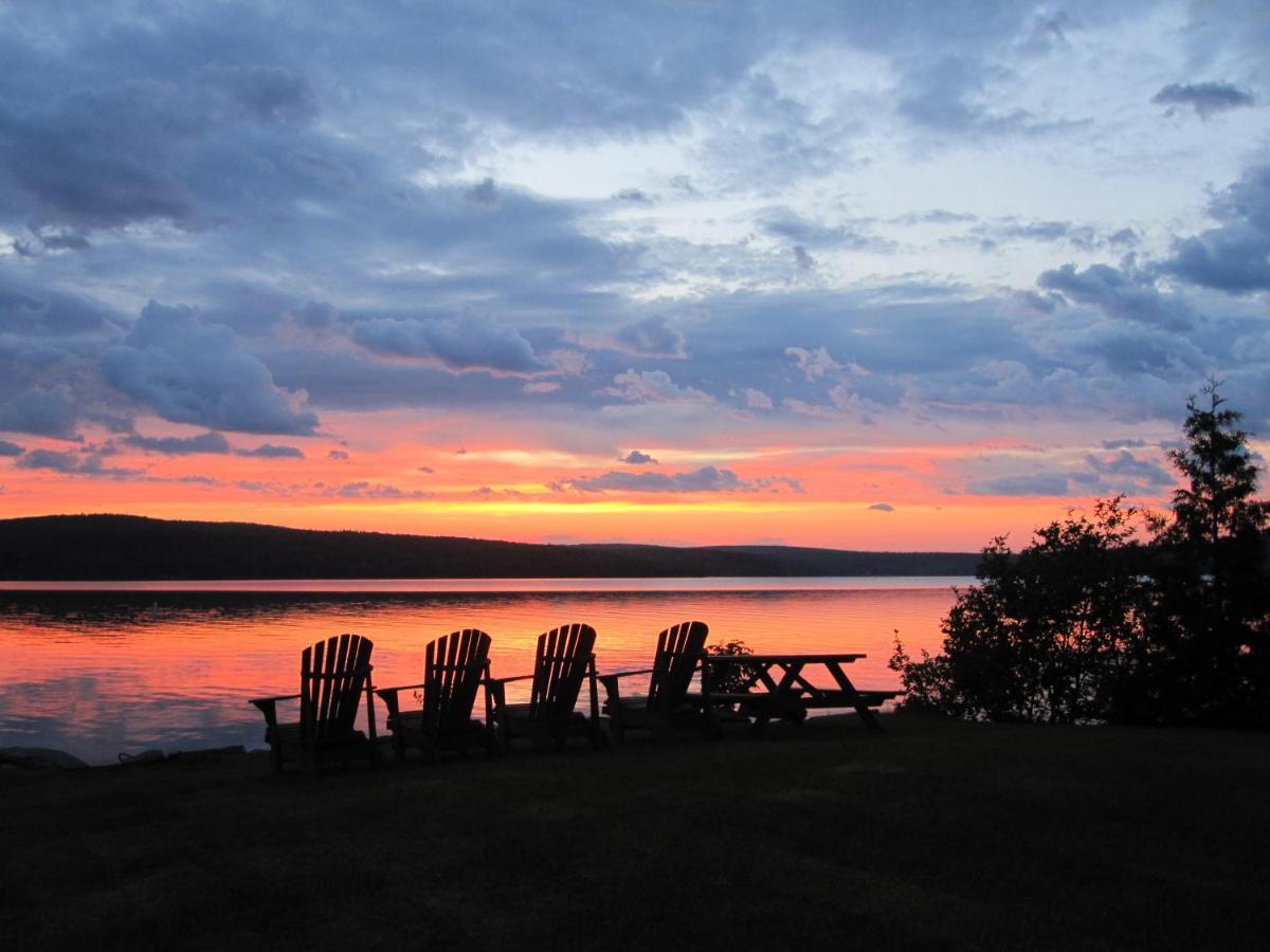 Auberge Et Chalets Sur Le Lac Lac-Mégantic Buitenkant foto